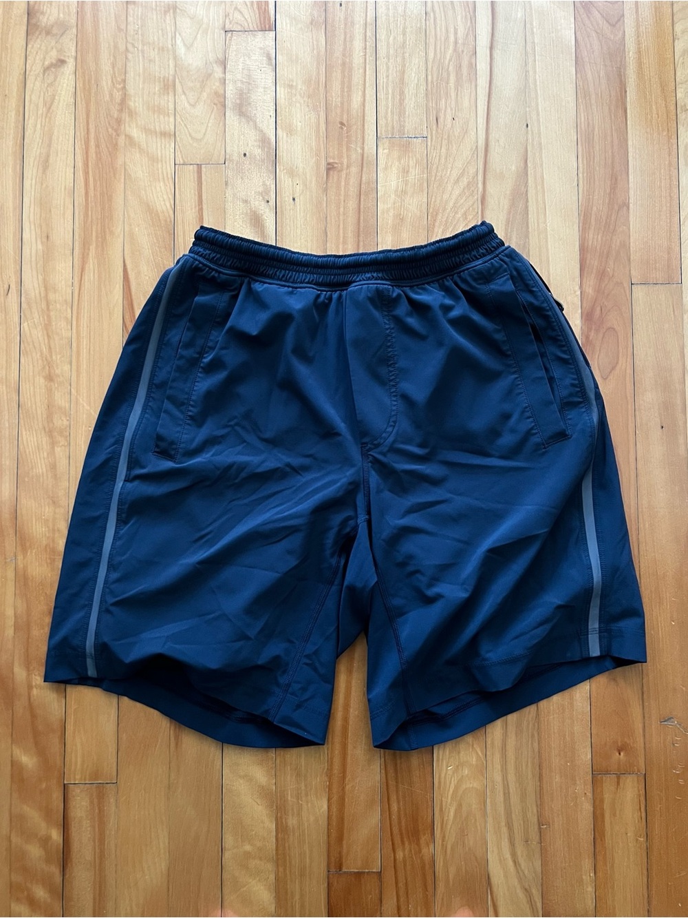 Lululemon Athletica Mens Lined Shorts Size Medium